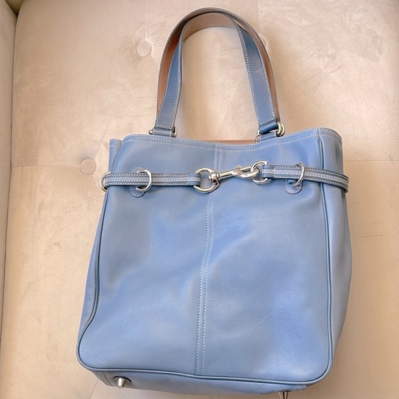 Coach Handbags - COACH RARE leather Vintage Y2K tote bag NWOT